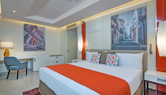 Estilo caribeño en habitaciones de hotel